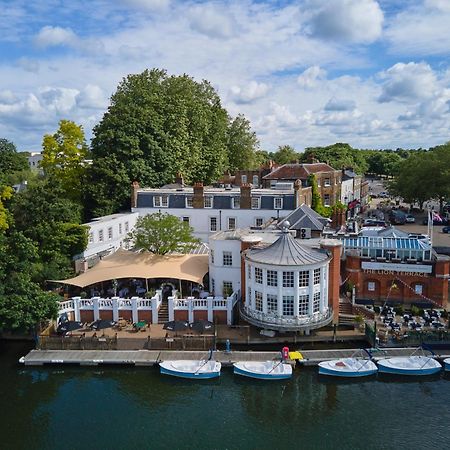 The Mitre, Hampton Court Ξενοδοχείο Kingston upon Thames  Εξωτερικό φωτογραφία The River Wey at Farnham