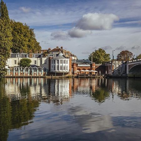 The Mitre, Hampton Court Ξενοδοχείο Kingston upon Thames  Εξωτερικό φωτογραφία The River Wey at Farnham